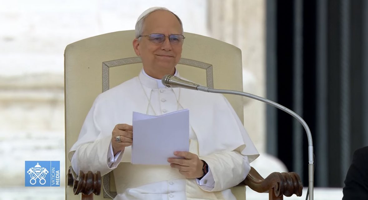 “Es Dios quien mueve la historia, aunque a veces nos parezca ausente o lejano. Es el sol que hace madurar la semilla. Y si nos damos cuenta de que no somos terreno fértil, no nos desanimemos, sino pidámosle que siga trabajando en nosotros para convertirnos en terreno mejor”
#Papa