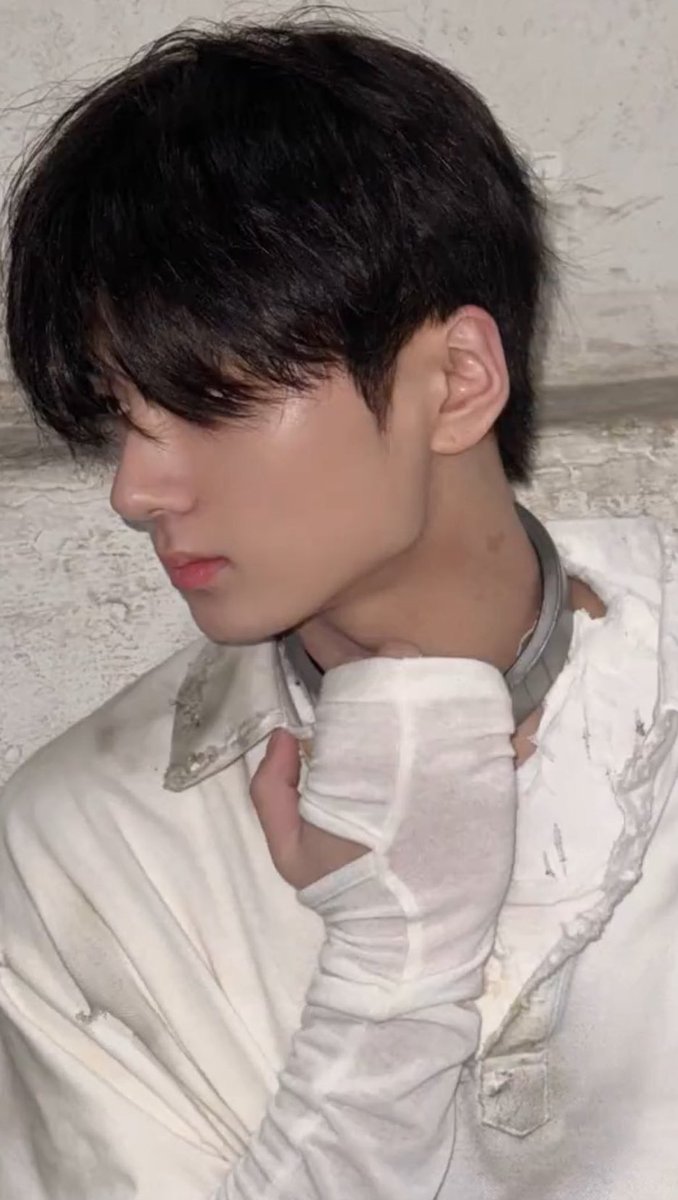 jaywonlogist's tweet photo. got a pretty face                       handsome bf too https://t.co/jL2zZ9JR7M