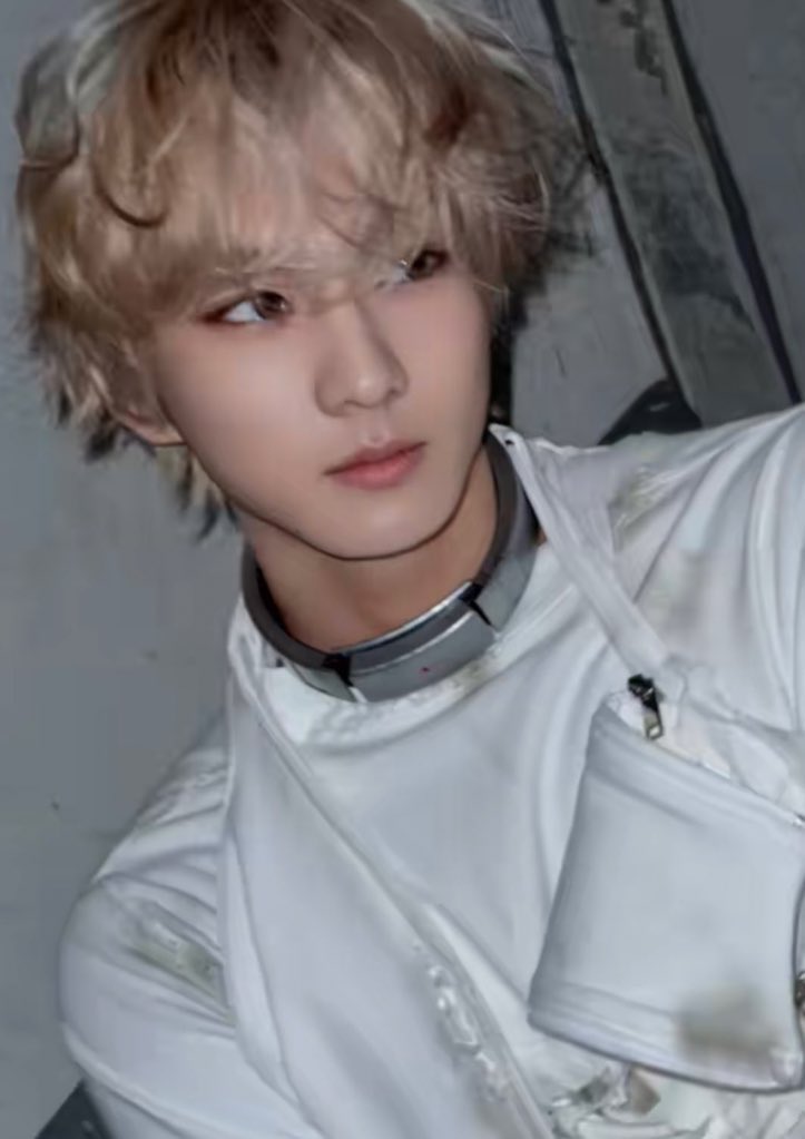 jaywonlogist's tweet photo. got a pretty face                       handsome bf too https://t.co/jL2zZ9JR7M