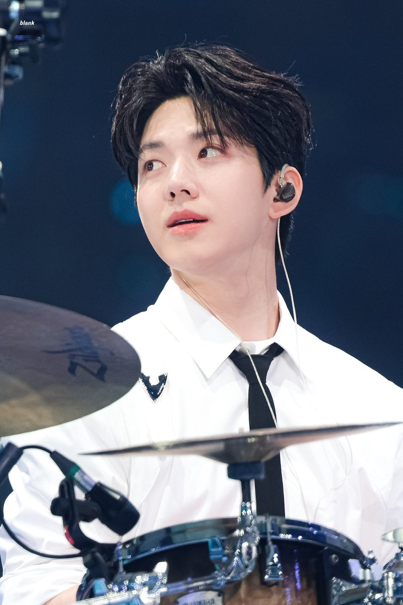 250518 #데이식스 #DAY6 #도운 #DOWOON