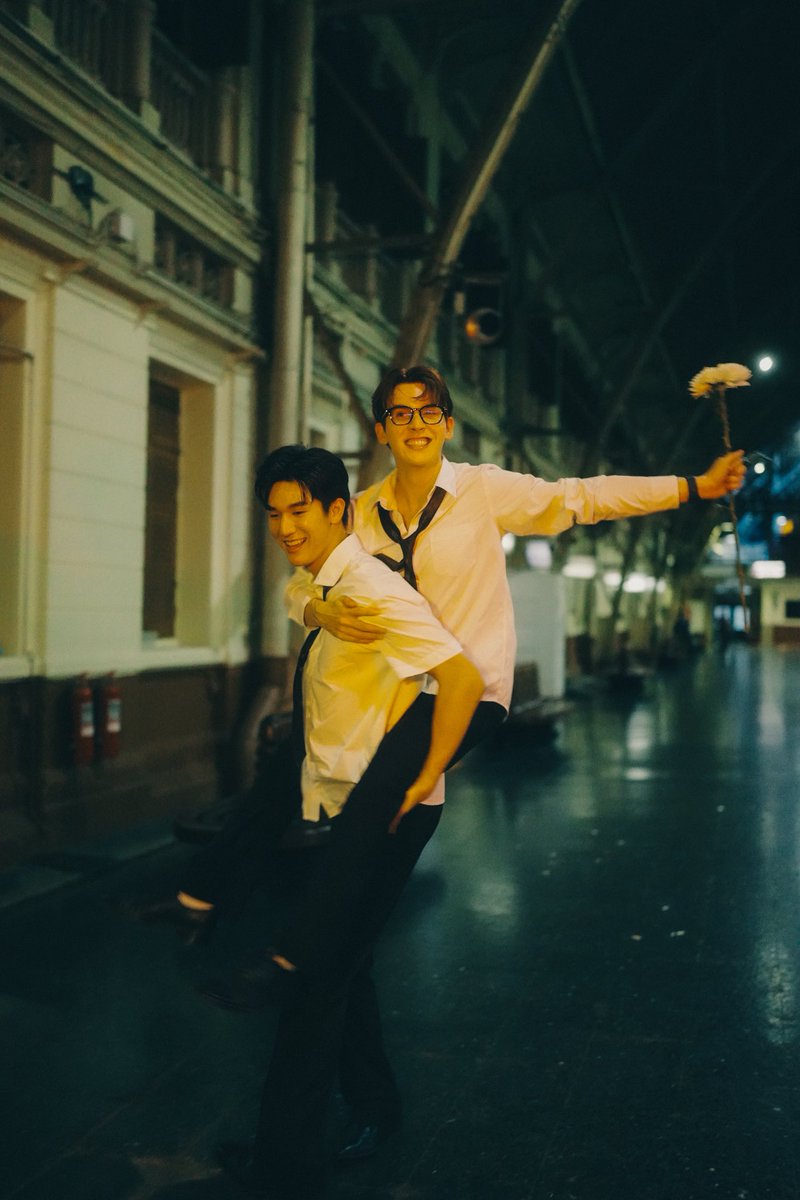 💐👬

#MosBank
#MBStudioPix