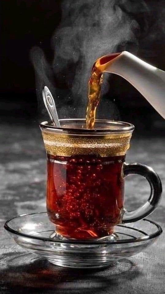 الشاعر د.مروان المزيني 🔄 (@almuzainimarwan) on Twitter photo #اليوم_العالمي_للشاي
<a href="/AlfdaMdynt9514/">مواهب الثقافة✍</a>
<a href="/adab/">أدب</a>
<a href="/Saloun_adaby/">صالون السليمي الثقافي</a>
*{ كوب الشاي }*
ملأت الكوب
بالشاهي
وقد أدركت
إصباحا
فأشربه
وأعشقه
إذا
النعناع
قد فاحا
وصار مزاجي
النائي
بعيد الهم
مرتاحا
وأبدع
حيث إبداعي
يبث الحرف
إصلاحا
وإن مواطن الإبداع
في عقلي
إذا
انداحا
ستدفعني
لأصبح شعلة #اليوم_العالمي_للشاي
<a href="/AlfdaMdynt9514/">مواهب الثقافة✍</a>
<a href="/adab/">أدب</a>
<a href="/Saloun_adaby/">صالون السليمي الثقافي</a>
*{ كوب الشاي }*
ملأت الكوب
بالشاهي
وقد أدركت
إصباحا
فأشربه
وأعشقه
إذا
النعناع
قد فاحا
وصار مزاجي
النائي
بعيد الهم
مرتاحا
وأبدع
حيث إبداعي
يبث الحرف
إصلاحا
وإن مواطن الإبداع
في عقلي
إذا
انداحا
ستدفعني
لأصبح شعلة