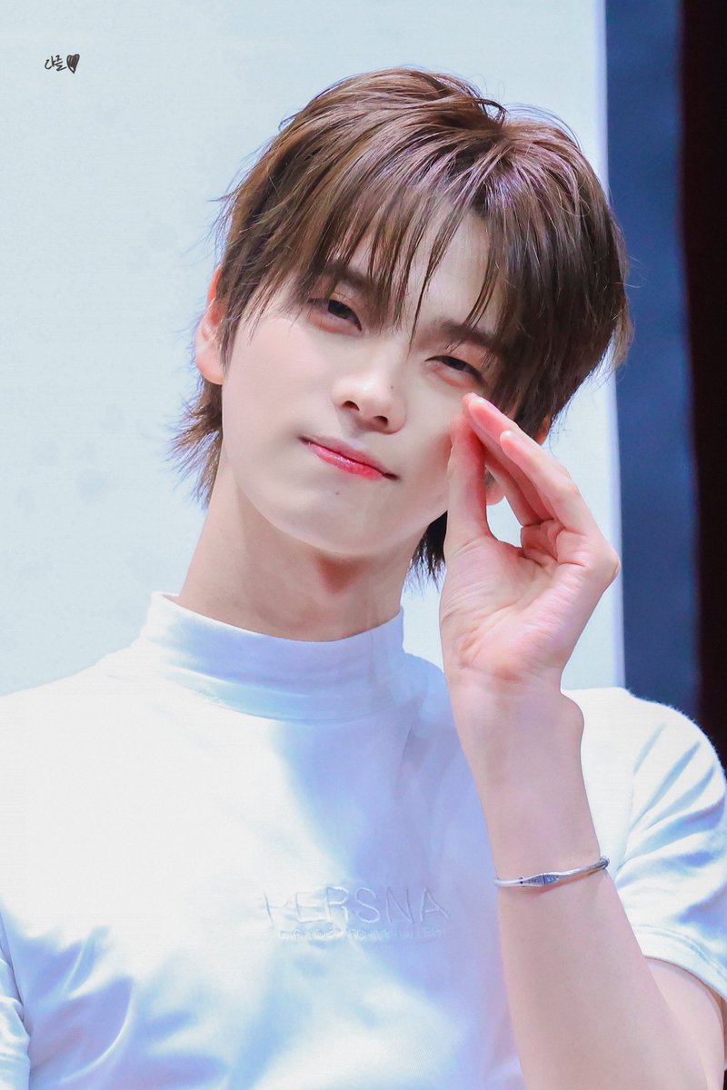 dazzle_tws's tweet photo. 250507 😽
#신유 #SHINYU #투어스 #TWS https://t.co/QBsjOuyWmY