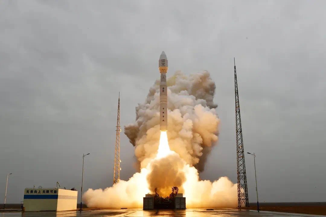 Another commercial launch! From CAS-Space this time, the Lijian-1 has put 6 satellites into orbit. I still remember the last failed launch months ago. Now, it comes back strongly. 💪🏼 #China #space