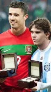 javimrtzz's tweet photo. @__feerr___ Al menos nos quedan estas leyendas https://t.co/q8yaXWhOTo