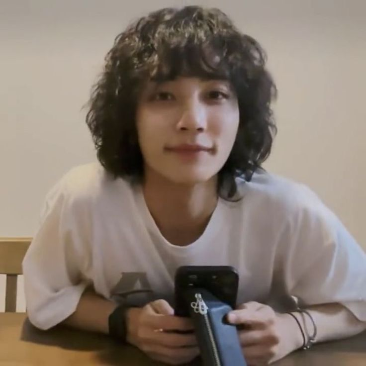 1004energyy's tweet photo. aegi 😭😭😭 https://t.co/yi05Lbj6wj