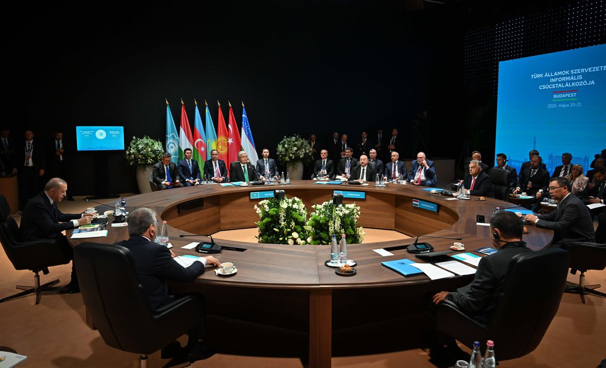Erzhan Kazykhan (@erzhankazykhan) on Twitter photo President <a href="/TokayevKZ/">Qasym-Jomart Toqayev</a> at Informal Summit of <a href="/Turkic_States/">Organization of Turkic States</a>:
✅President <a href="/TokayevKZ/">Qasym-Jomart Toqayev</a> thanked <a href="/PM_ViktorOrban/">Orbán Viktor</a> for hosting the high-level summit, calling it a powerful symbol of enduring friendship and unity among Turkic nations.
✅"This gathering in the heart of Europe underscores President <a href="/TokayevKZ/">Qasym-Jomart Toqayev</a> at Informal Summit of <a href="/Turkic_States/">Organization of Turkic States</a>:
✅President <a href="/TokayevKZ/">Qasym-Jomart Toqayev</a> thanked <a href="/PM_ViktorOrban/">Orbán Viktor</a> for hosting the high-level summit, calling it a powerful symbol of enduring friendship and unity among Turkic nations.
✅"This gathering in the heart of Europe underscores