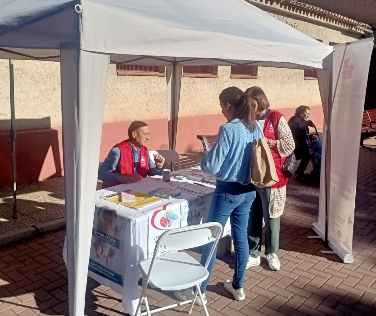 👉 La Asociación Pretrasplante y Trasplantados de Castilla La Mancha sigue trabajando muy duro por una causa muy grande ✊

Hoy, tanto en el mercado como en el hospital de Albacete 🏥