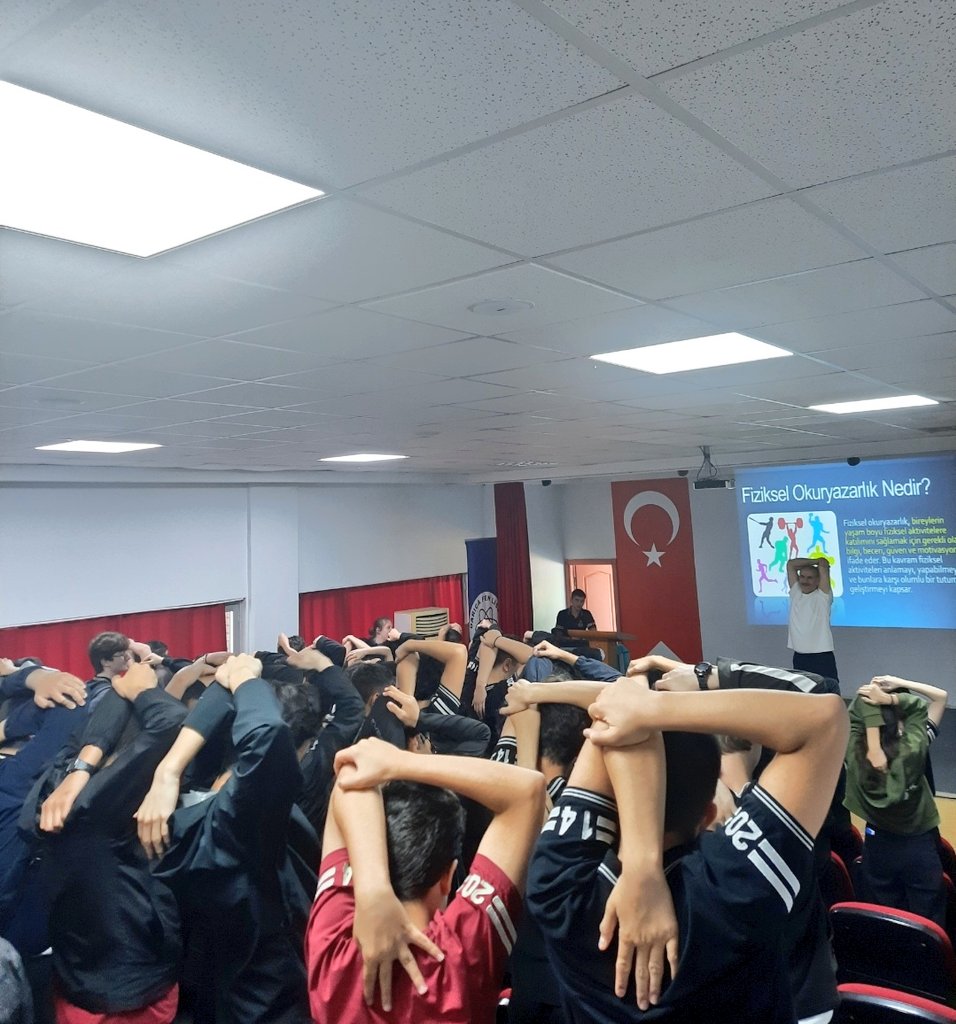 Birimimiz Diyetisyeni ve Fiziksel Aktivite Sorumlusu tarafından Darıca'daki pilot okullarımızda "Gıda Okuryazarlığı ve Fiziksel Okuryazarlık" eğitim sunumu gerçekleştirildi. <a href="/Yusuf__Tekin/">Yusuf Tekin</a> <a href="/meb_dhgm/">Destek Hizmetleri Genel Müdürlüğü</a> <a href="/omurfatih/">Ömür Fatih Karakullukçu</a> <a href="/ozkan_meb/">Özkan AVCI</a> <a href="/mebisgb/">İşyeri Sağlık ve Güvenlik Birimi Daire Başkanlığı</a> <a href="/akmansen/">Ömer AKMANŞEN</a> <a href="/memkocaeli/">Kocaeli Millî Eğitim Müdürlüğü</a> <a href="/hayatiozturk41/">Hayati Öztürk</a>