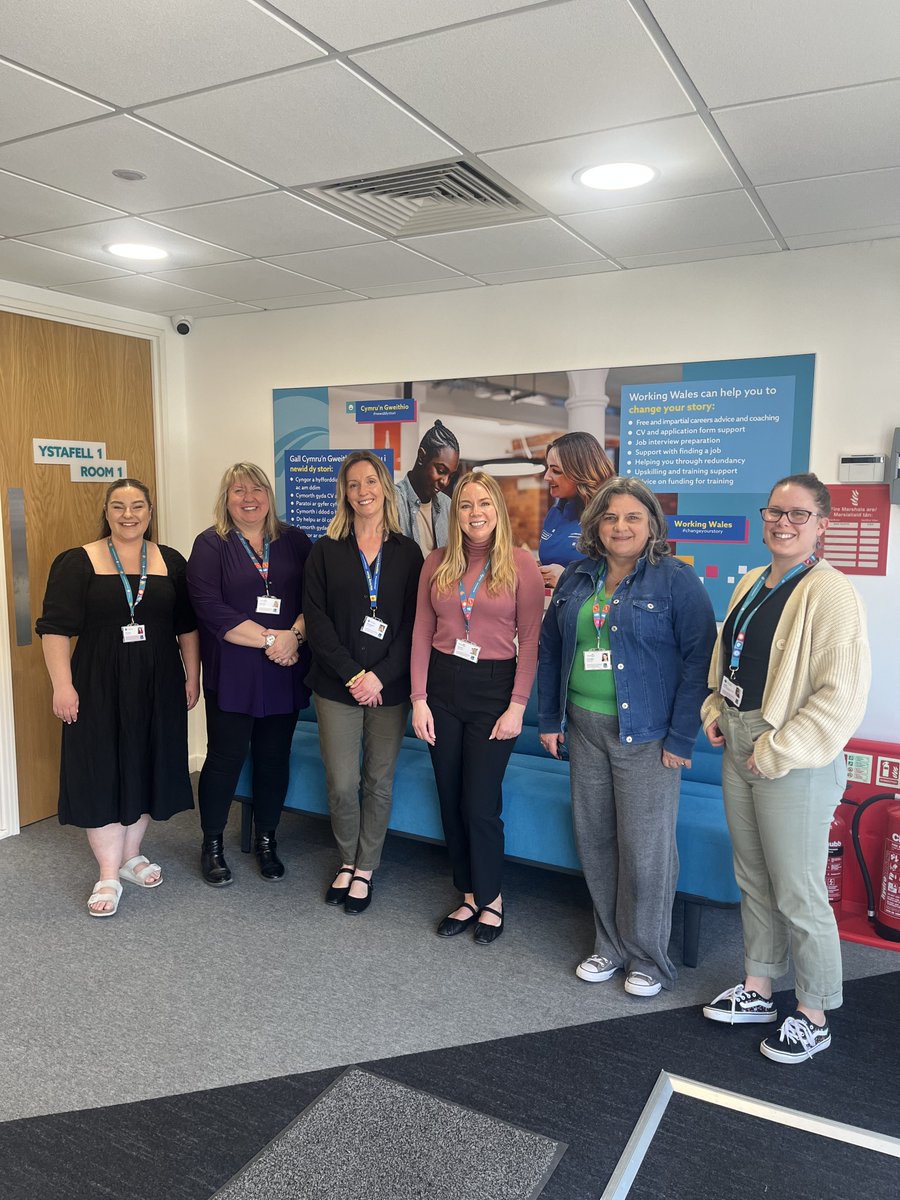 Aged 16 and local to #Bridgend? 
Don’t miss our careers drop-in!  
📅 Wed 28 May 
⏰10am–2pm
📍Derwen House, 2 Court Rd, CF31 1BN

Get free advice on jobs, training &amp; your next steps after school. No appointment needed 

#EHE #HomeEdWales #homeeducation #Addysgynycartref