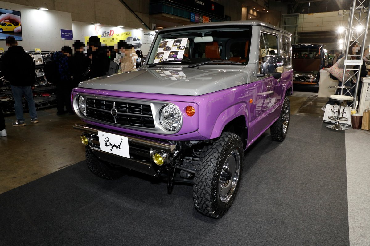 GEOLANDAR_JP's tweet photo. 東京オートサロン2025 ジオランダー装着デモカーご紹介

BEYOND JAPAN 様

車輛：ジムニー
装着タイヤ：GEOLANDAR M/T G003
サイズ：185/85R16LT

#YOKOHAMA #ヨコハマタイヤ #GEOLANDAR #ジオランダー #MT #G003 #TAS #オートサロン #BEYONDJAPAN #ジムニー https://t.co/vWuegCmmTx