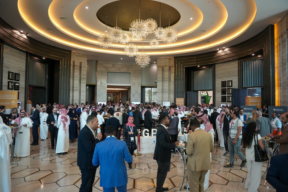 مقتطفات مصوّرة من مشاركتنا في المنتدى العالمي لإدارة المشاريع 📸

نسعد بمشاركة مجموعة من الصور التي التقطناها خلال أيام المنتدى، ضمن مشاركتنا كشريك ذهبي في هذا الحدث البارز.

نعتز بهذه التجربة الغنية باللقاءات والمعرفة، ونشكر جميع من زار جناح شركة ماستر تيم وشاركنا هذا الحضور