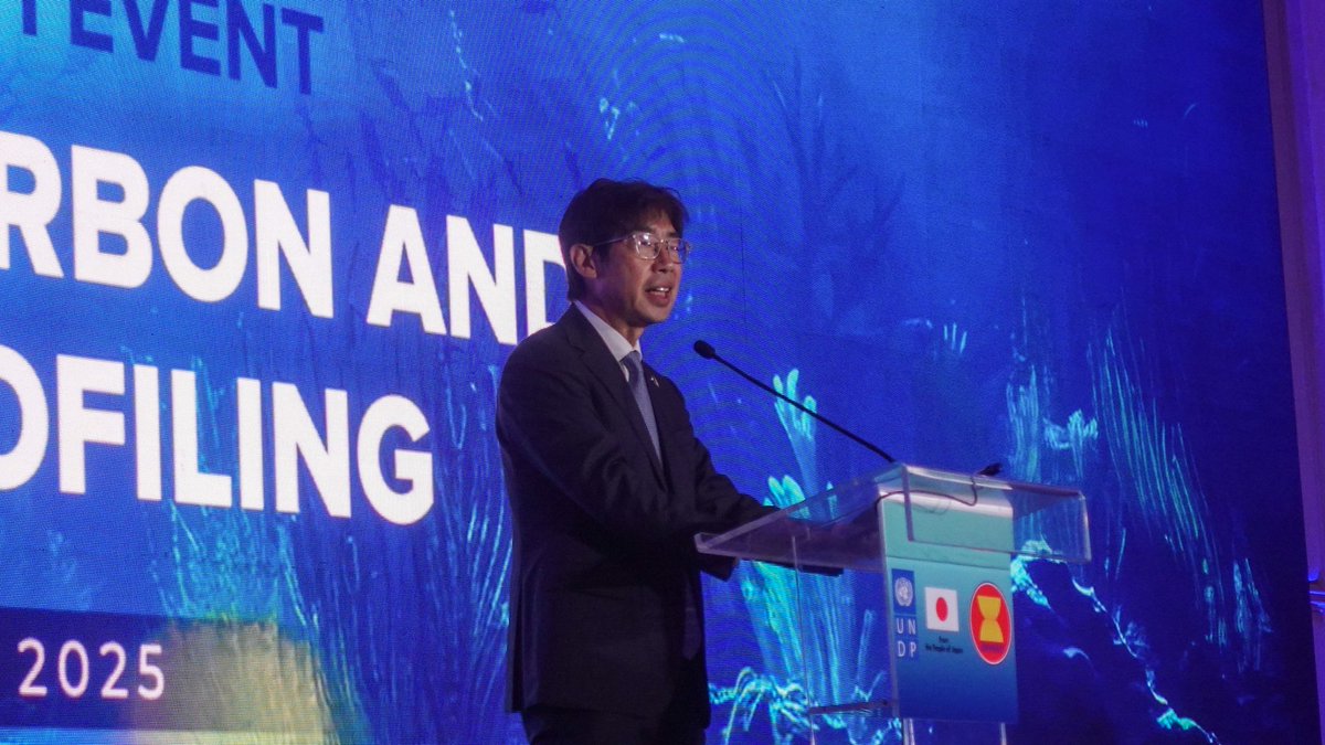 amb_japan_asean's tweet photo. Pleased to deliver opening remarks at the launch of the #ASEAN Blue Carbon & Finance Profiling Project! As a follow-up to #ABIC from last year, @UNDPIndonesia and our 🇯🇵Mission are collaborating on this new initiative to promote #BlueEconomy 🪸🐟 in ASEAN for climate action. https://t.co/2adiDvqrGq
