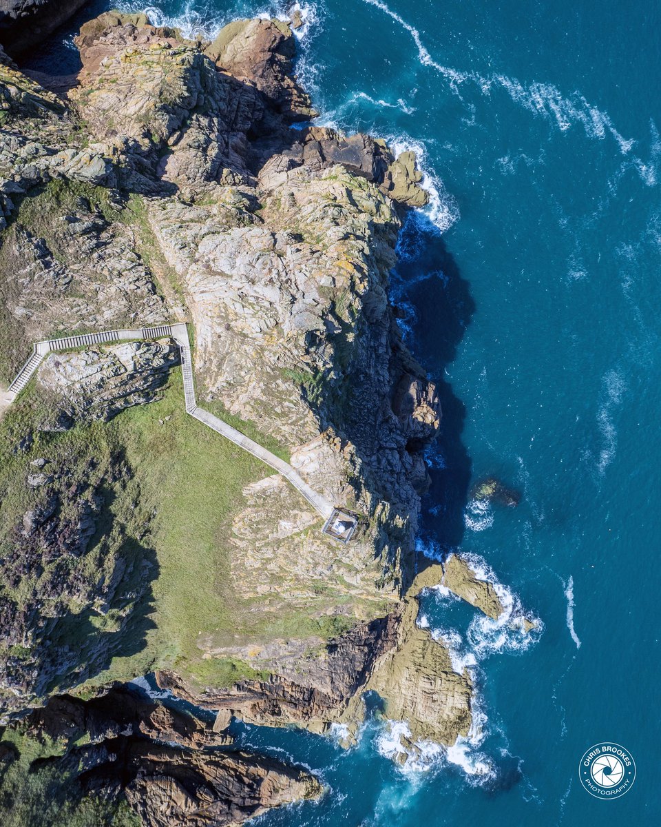 #Topdown of the Grosnez #lighthouse located on the most north westerly point of #Jerseyci 🇯🇪.
It was original built in the late 1940s. It is an important aid to navigation for both commercial and local mariners. 
#visitjerseyci #ThePhotoHour #DroneHour #dronephotography