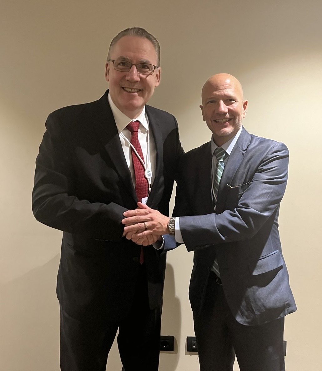 Matt Reed (@mattreedakdn) on Twitter photo A pleasure to see <a href="/AbdallahAldard1/">Abdallah Al Dardari</a> at <a href="/isdb_group/">IsDB Group</a> annual meetings to discuss expanding the partnerships of <a href="/UNDP/">UN Development</a> & <a href="/akdn/">Aga Khan Development Network</a> in Syria & Egypt - much more good work ahead A pleasure to see <a href="/AbdallahAldard1/">Abdallah Al Dardari</a> at <a href="/isdb_group/">IsDB Group</a> annual meetings to discuss expanding the partnerships of <a href="/UNDP/">UN Development</a> & <a href="/akdn/">Aga Khan Development Network</a> in Syria & Egypt - much more good work ahead