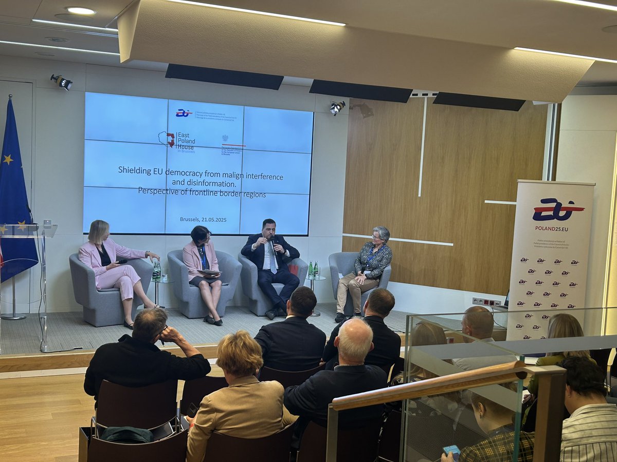 Inga Czerny (@ingaczerny) on Twitter photo Full room at our <a href="/POLAND25EU/">Polish presidency of the Council of the EU</a> & East Poland House event on fighting disinformation.
🗣️I want a democratic debate and not Russian interference on my social media. We need full transparency of algorithms - <a href="/TomasZdechovsky/">Tomáš Zdechovský</a> Full room at our <a href="/POLAND25EU/">Polish presidency of the Council of the EU</a> & East Poland House event on fighting disinformation.
🗣️I want a democratic debate and not Russian interference on my social media. We need full transparency of algorithms - <a href="/TomasZdechovsky/">Tomáš Zdechovský</a>