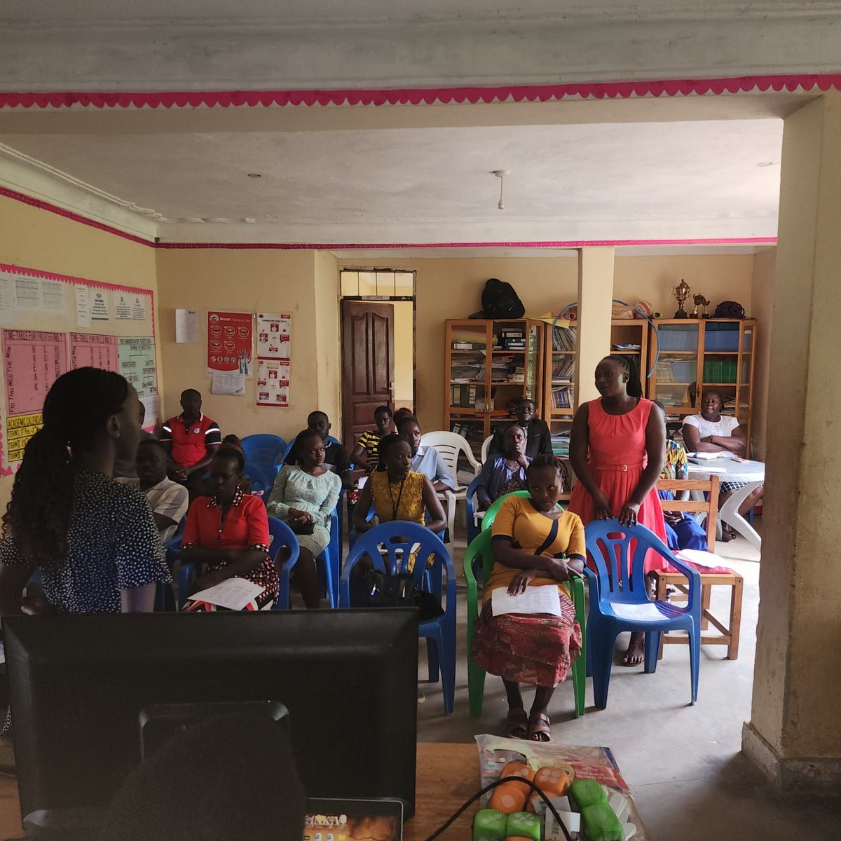 wellsofhope's tweet image. Happening now: Day 2 of our Teachers Refresher Training Workshop is in full swing! Jacklyn Ihunde, our MERL Officer, is sharing valuable insights on monitoring and evaluation. We&apos;re equipping our teachers with the tools they need to excel! #Refreshertraining