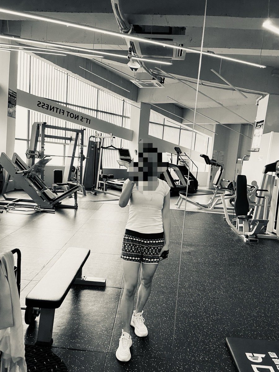Lonely at the gym #lonelywife #hotwife #asianwife #asianmom #hotmom
