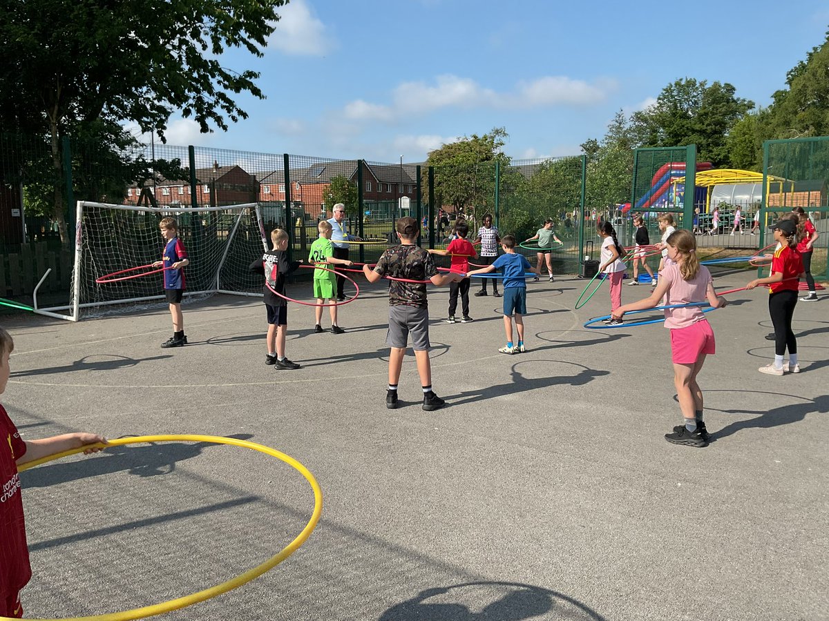A great start to day 3 of #healthandfitnessweek2025 with <a href="/HoopGuy/">John Parnell</a> <a href="/StJamesYear6/">Chorley St James Year 6</a> <a href="/StJamesChorley/">Chorley St James</a>