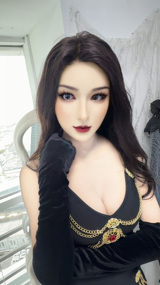 还是忍不住想再发一次，真是太美了~
#creafx #femalemask