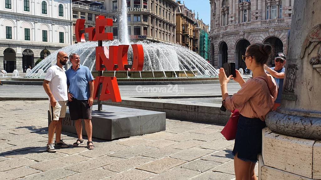 Dati positivi registrati ad aprile, che confrontati con quelli dello scorso anno, confermano il trend di crescita turistica di #Genova.
Comparando i dati del primo trimestre 2022 con quelli del 2025, la nostra città ha registrato un incremento del 43% delle presenze turistiche