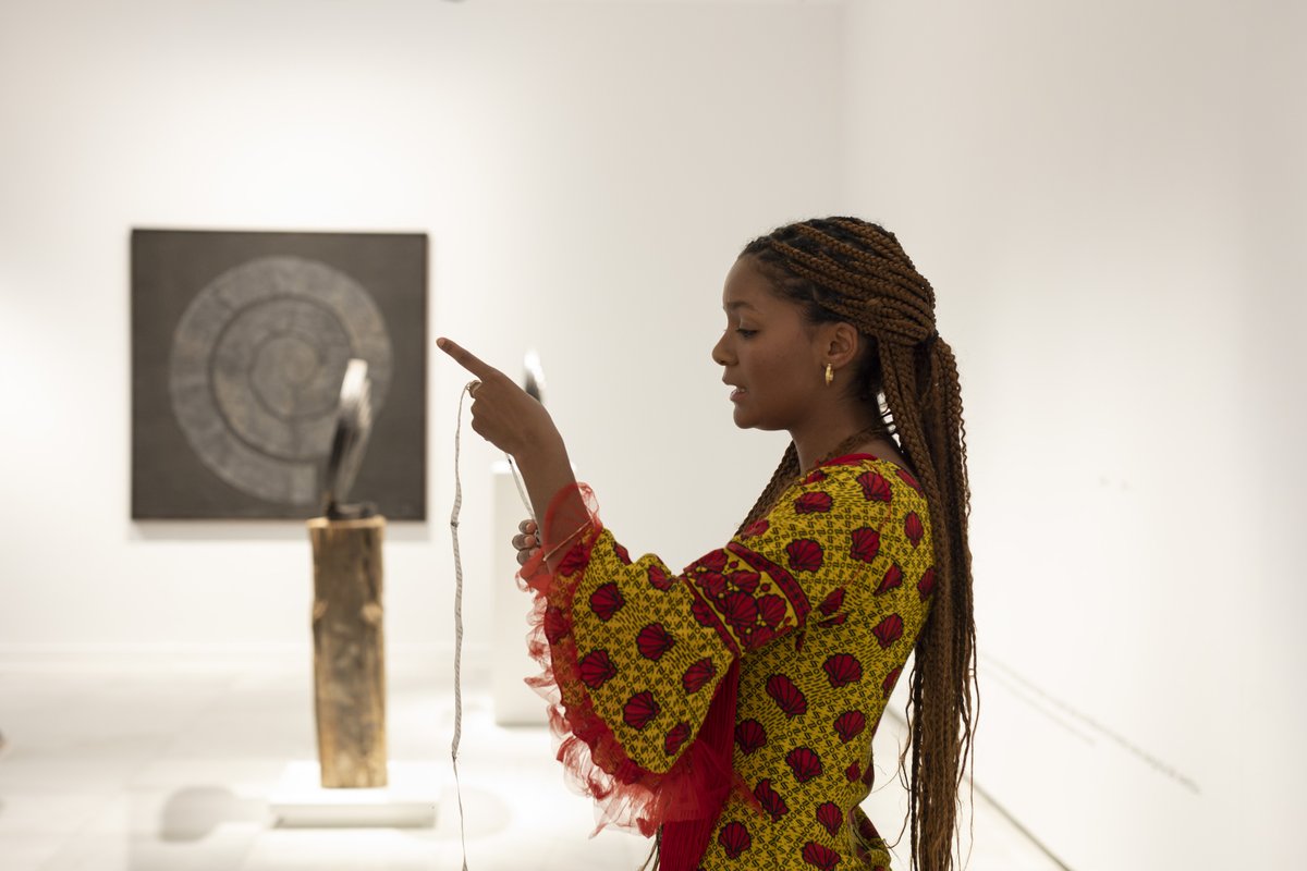 CAAM (@caamgrancanaria) on Twitter photo Ya disponible en nuestro canal de YouTube la performance 'Viaje, Sol, Eternidad' que activó en el #CAAM la artista afroespañola Agnes Essonti, en el contexto del ciclo 'Visión y presencia', comisariado por <a href="/semiramis_glez/">Semíramis González</a>, e impulsado por <a href="/MuseoThyssen/">Museo Thyssen</a>
youtube.com/watch?v=4dzxgq… Ya disponible en nuestro canal de YouTube la performance 'Viaje, Sol, Eternidad' que activó en el #CAAM la artista afroespañola Agnes Essonti, en el contexto del ciclo 'Visión y presencia', comisariado por <a href="/semiramis_glez/">Semíramis González</a>, e impulsado por <a href="/MuseoThyssen/">Museo Thyssen</a>
youtube.com/watch?v=4dzxgq…