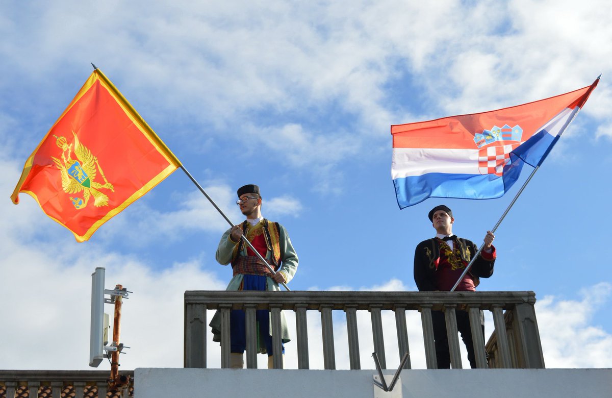Svim građankama i građanima Crne Gore od srca želim sretan Dan nazavisnosti. Neka bude slobodna, europska i vječna!