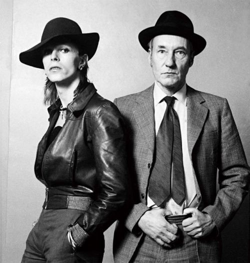 Beat Generation 
David Bowie 🎶
&amp; William Burroughs 📚

📷Terry O'Neill