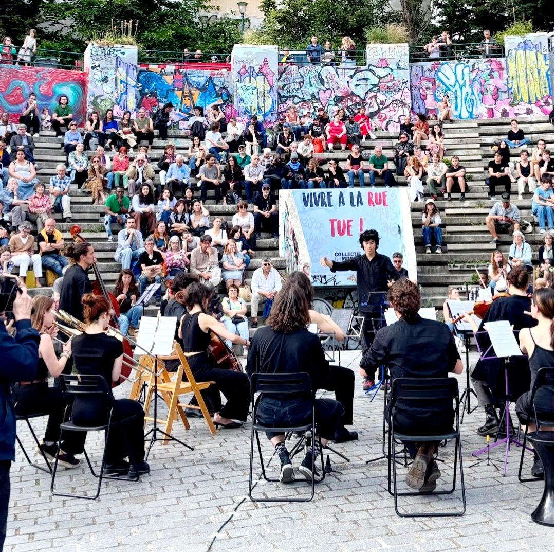 Hommage très émouvant du Collectif "Les Morts de la Rue" aux 855 personnes à la rue disparues en 2024. Il ne faut pas s'habituer à cette réalité insupportable
Il faut libérer des centaines de milliers de logements inoccupés pour faire enfin reculer le nombre de personnes à la rue