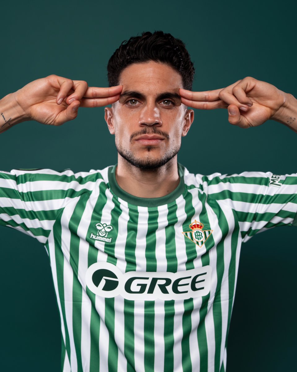 Conf_League's tweet photo. 👉😤👈

#UECL | @RealBetis https://t.co/uJPl0u072K