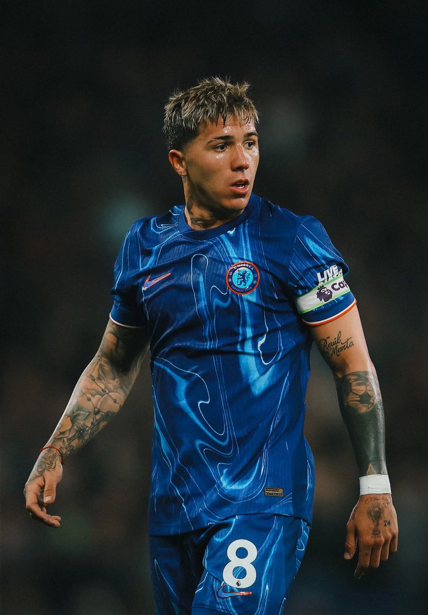 #ШУУРХАЙ

Энзо Фэрнандез Реал Мадридтай Лондогийн цагаар өнөө өглөө аман байдлаар тохиролцоонд хүрлээ. Одоо энэ асуудал албажиж Челсид албан ёсны санал Реал тавих нь цаг хугацааны асуудал боллоо.