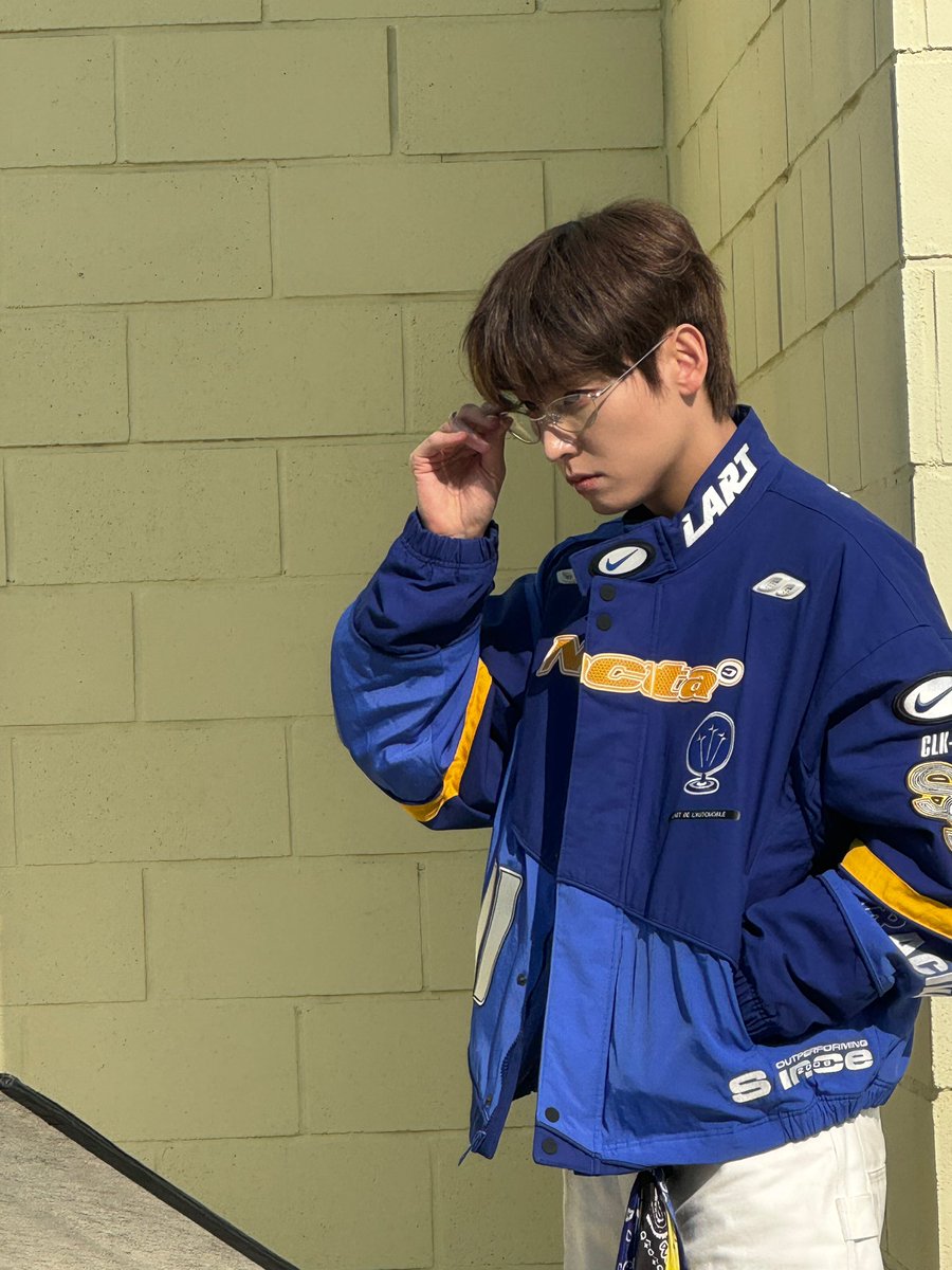 SF9official's tweet image. 안경썼어욤2
#SF9 #INSEONG