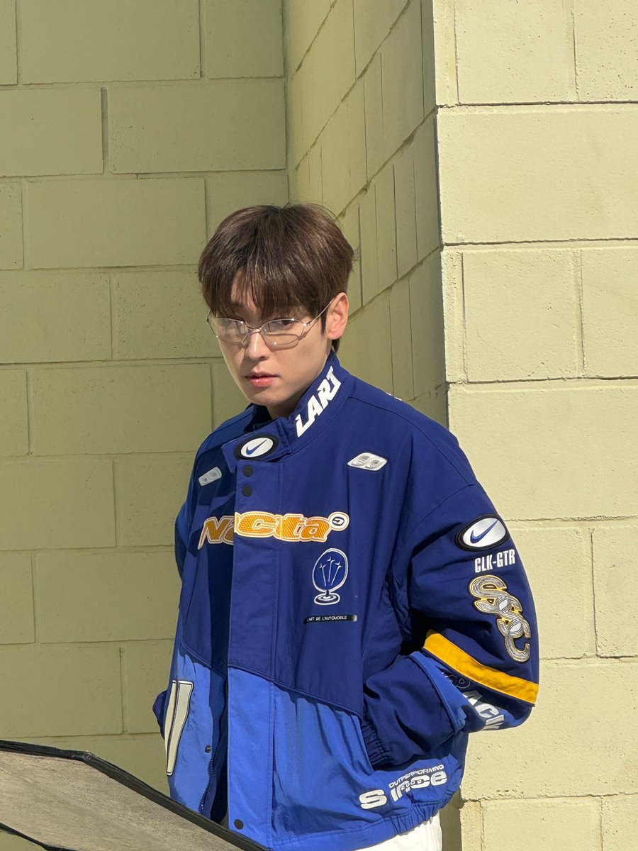 SF9official's tweet image. 안경썼어욤2
#SF9 #INSEONG