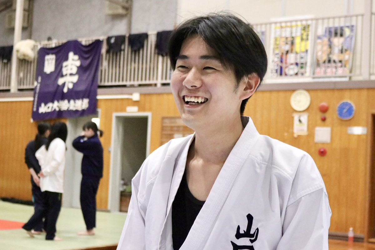 Ninmonkai's tweet photo. 🥋
船山監督秘密計画オフショット…？🥊📸
#karate #空手 
#山口大学 #山口大学空手道部 https://t.co/MHEySeVO2b