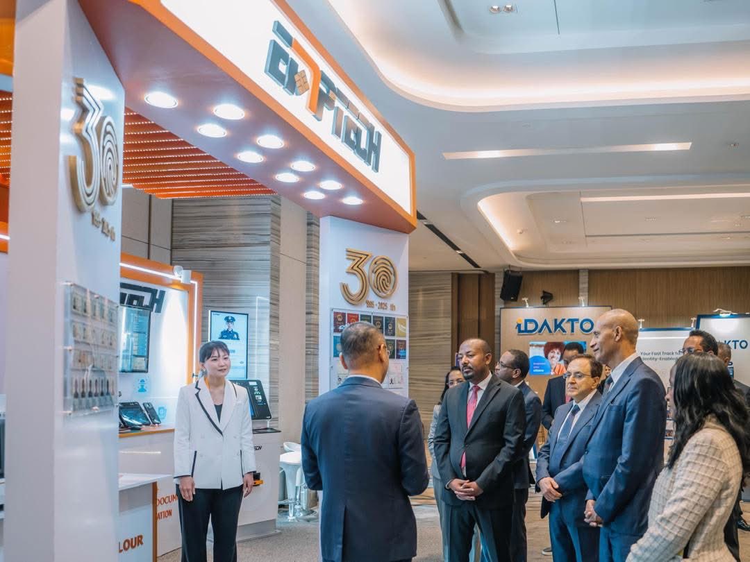 TeybaHassen's tweet image. ID4Africa2025 in full swing in Addis Ababa. The landmark event brought together identity & digital leaders from across Africa & beyond. An ideal event to showcase 🇪🇹’s digital transformation. The outcome wld help shape the future of identity for inclusive devt & service delivery.