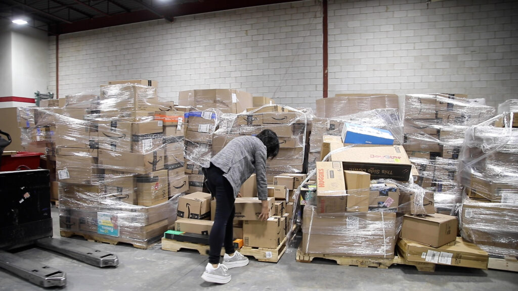 LogisticsBusiness (@logisticsbizz) on Twitter photo 📦 eComm returns = 35% avg. That's a logistics headache.
<a href="/ReturnBearCo/">ReturnBear</a> is tackling reverse logistics with centralized processing, label-free drop-offs & a new UK hub. Scalable and sustainable? It’s possible.
🔗 logisticsbusiness.com/packaging-ecom…
#Logistics #eCommerce #ReverseLogistics 📦 eComm returns = 35% avg. That's a logistics headache.
<a href="/ReturnBearCo/">ReturnBear</a> is tackling reverse logistics with centralized processing, label-free drop-offs & a new UK hub. Scalable and sustainable? It’s possible.
🔗 logisticsbusiness.com/packaging-ecom…
#Logistics #eCommerce #ReverseLogistics