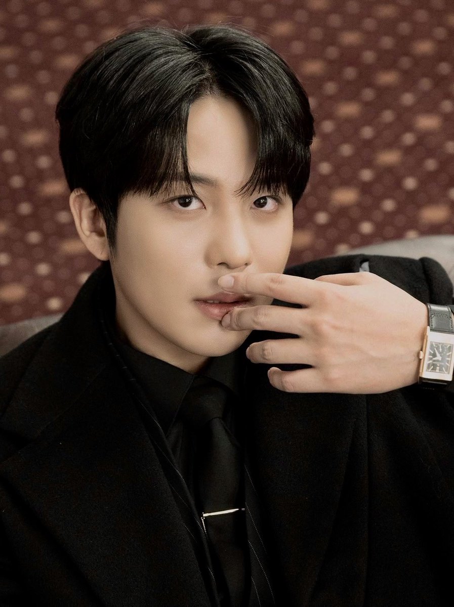 👄🫲🏼
 #ATSD #AtinySelcaDay #ATEEZ #Jongho #에이티즈 #ATINY