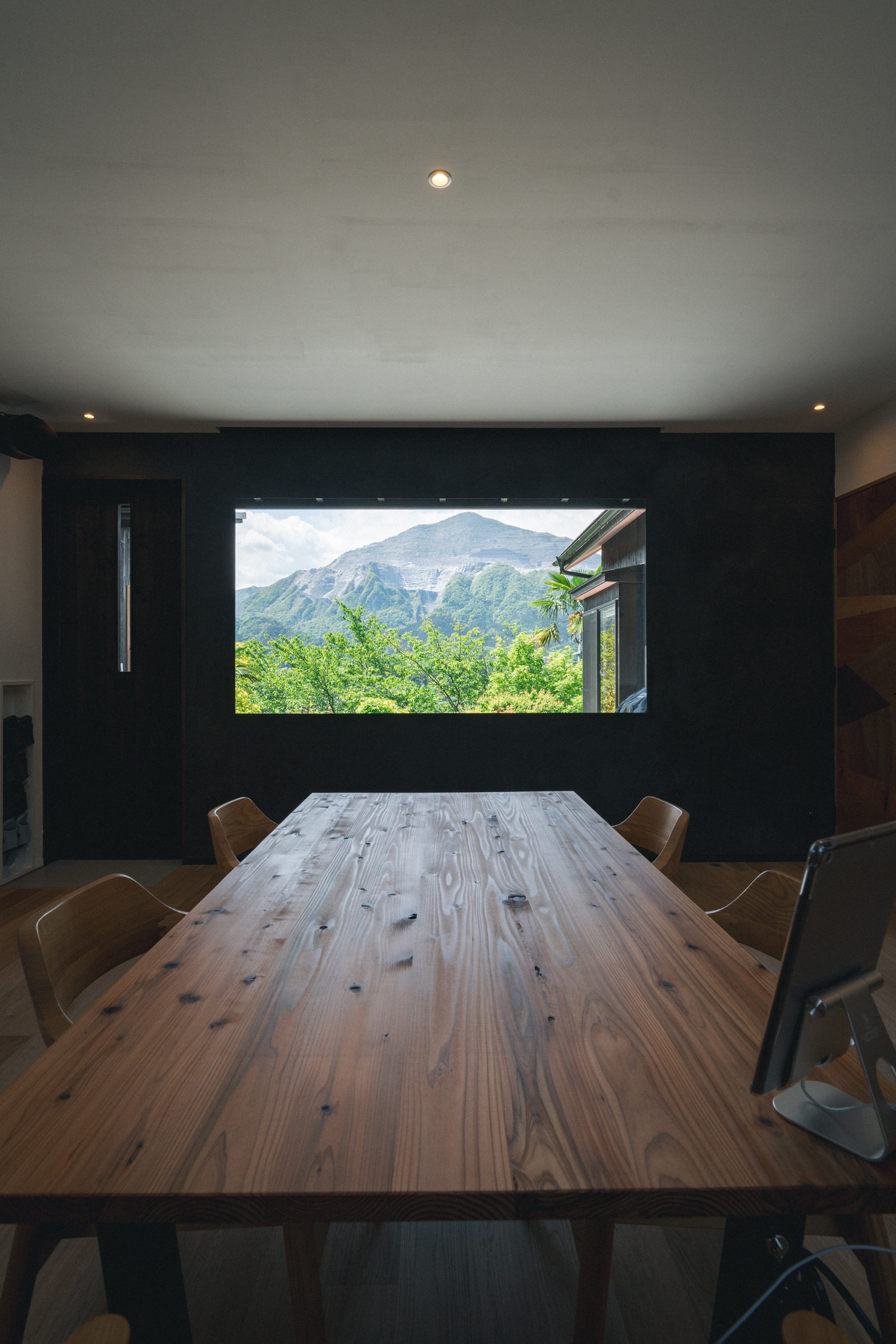 Nanami様のお部屋 和室4.5畳/神棚/灰桜色の畳/ヒノキの建具/造作などの