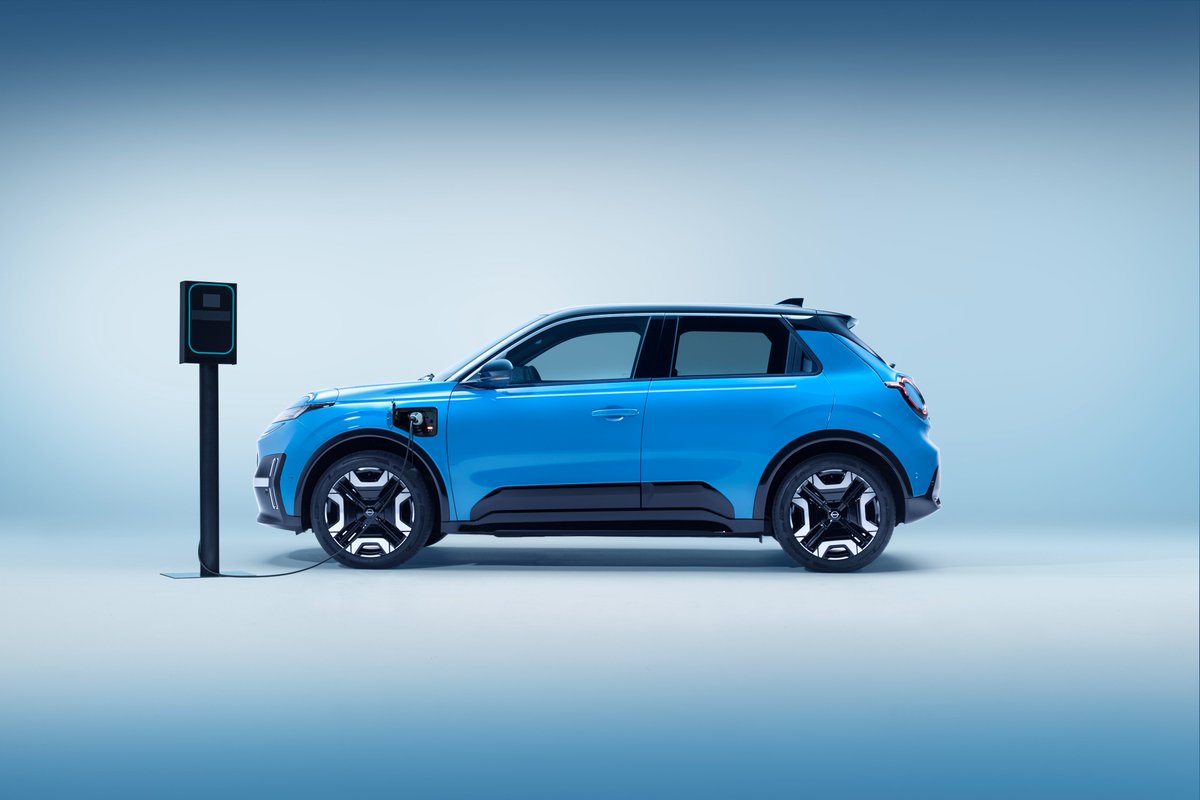 #NissanMICRA, sesta generazione completamente elettrica e connessa

Dopo quarant’anni di successi, la nuova #MICRA si presenta con una missione chiara: traghettare un modello storico #Nissan verso il futuro della mobilità elettrica 

Post di <a href="/lucarallo/">Luca Rallo</a>
bit.ly/TheStory215