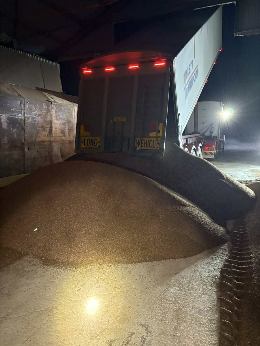 Doing the paperwork for a fert delivery tonight and got me thinking about the posts I’ve seen. Paperwork clearly says not to put in a silo or do not all supplies have that on the paperwork? We had a couple that didn’t want to come out the back door let alone put in a silo.
