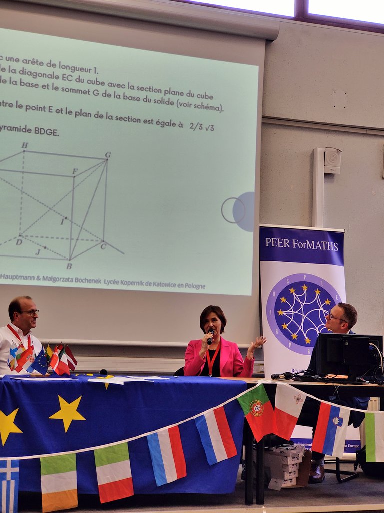 Carole Terpereau (@etwterp) on Twitter photo Congrès <a href="/PEER2FORMATHS/">PEER2FORMATHS</a> au Lycée Dumont d'Urville à Toulon.
Présentation de l'enseignement des Mathématiques en Pologne par Bozena Koprowska et Jean-Claude Hauptmann 🙂🇵🇱
#peer2formaths #maths #europe #Erasmus <a href="/fifoumarate/">Mattei philippe</a> Congrès <a href="/PEER2FORMATHS/">PEER2FORMATHS</a> au Lycée Dumont d'Urville à Toulon.
Présentation de l'enseignement des Mathématiques en Pologne par Bozena Koprowska et Jean-Claude Hauptmann 🙂🇵🇱
#peer2formaths #maths #europe #Erasmus <a href="/fifoumarate/">Mattei philippe</a>