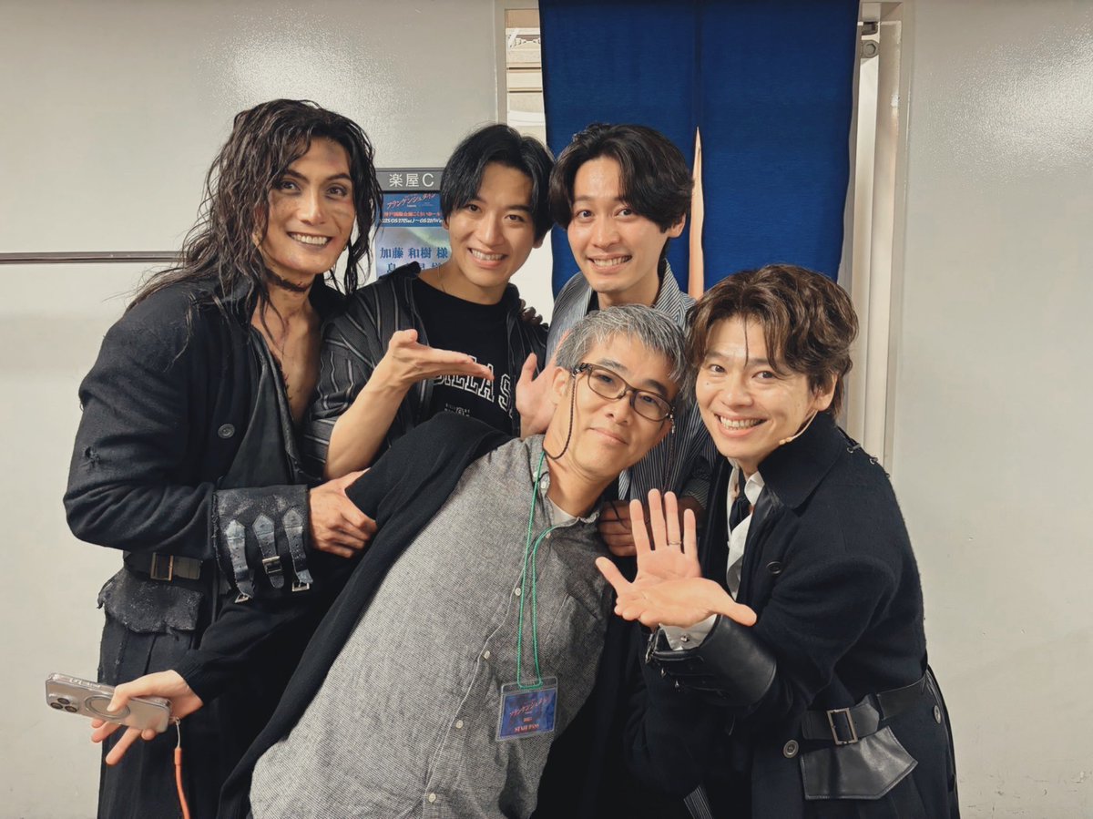 中川晃教 tweet media