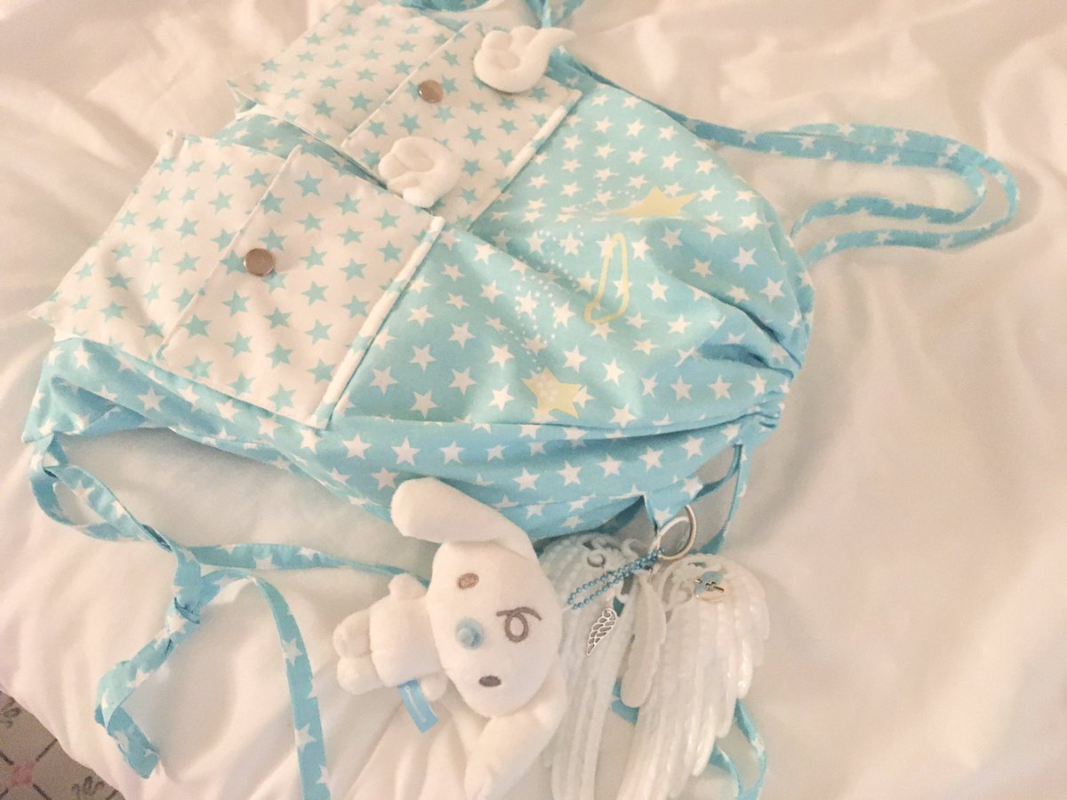 스트링끈까지 모두 자체제작 되어서 더욱 귀여운 &lt; 엔젤스타 스트링백 &amp; 엔젤스타 파우치 &gt; 올여름 신상으로 만나요!!!  Coming Soon.. 🪽