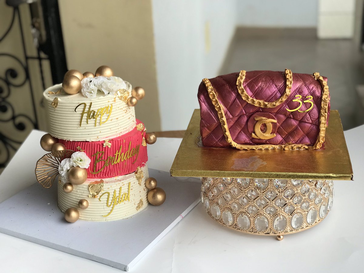 YdalPastries's tweet photo. Le 19/05 c’était mon anniversaire ❤️. J’ai eu le plaisir de confectionner mes gâteaux🥰🥰🥰.
Bon mercredi à nous❤️.
N’hésitez pas à nous contacter pour vos événements : traiteurs plats chauds et froids, mignardises sucrées salées et gâteaux on gère tout le volet restauration ✨. https://t.co/wMOxtPVLyX