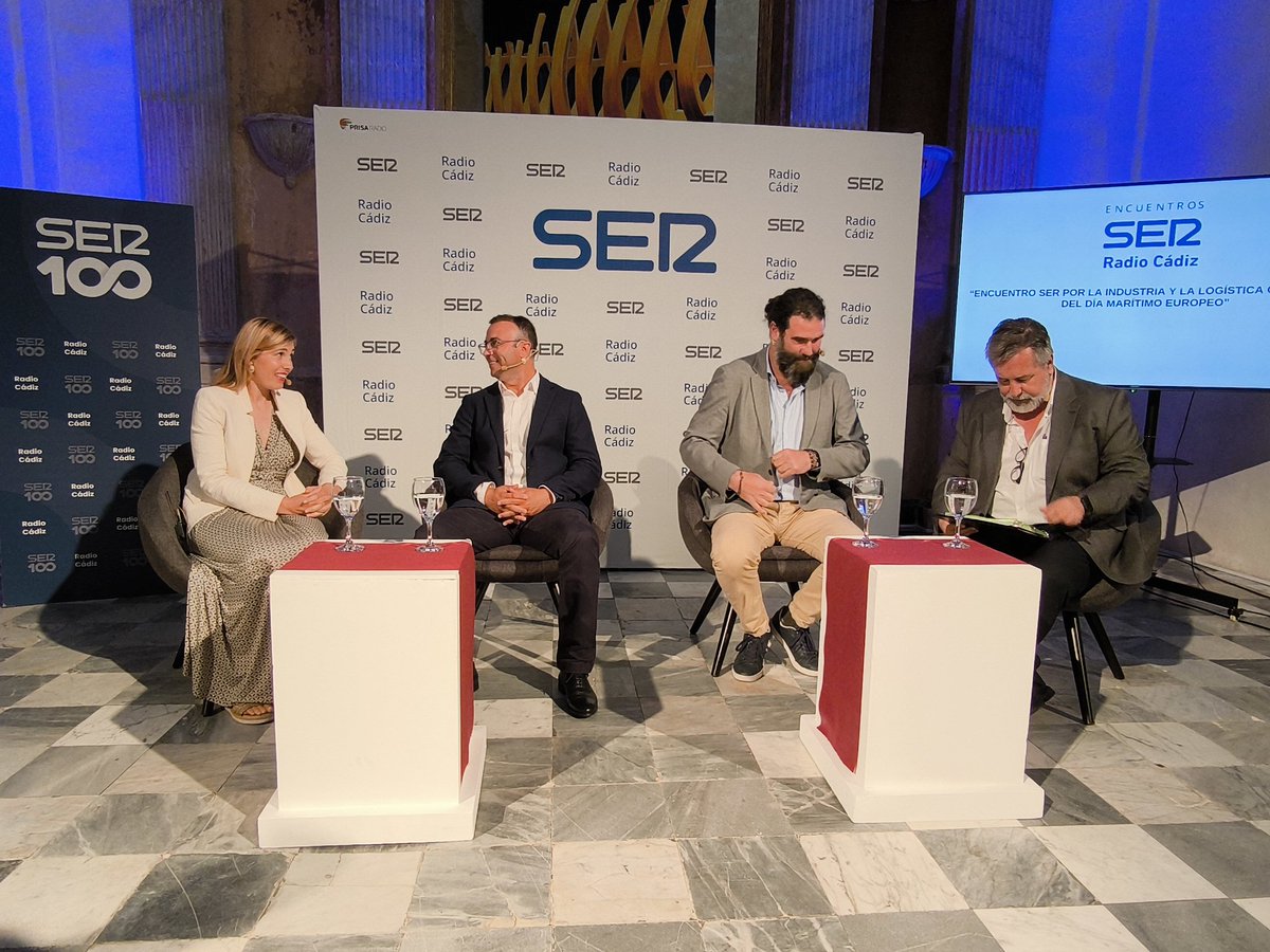 Empezamos con la tercera y última mesa. Logística y las infraestructuras

Esther Mantas de Operaciones Portuarias
Diego Nieves de PTP Group-España
José Luis  Trillo de ATRIDEL

Sigue aquí nuestro encuentro 👇🏼
cadenaser.com/andalucia/2025…