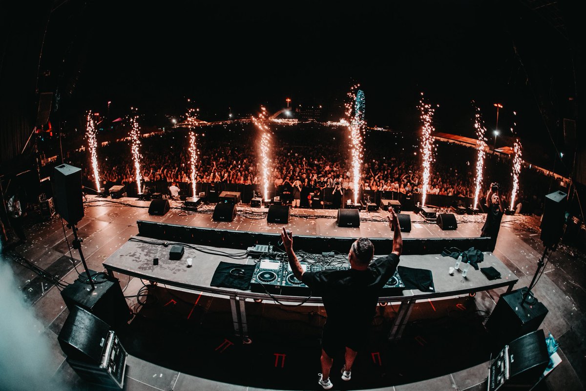 ¿Sabías que <a href="/JuanMagan/">Juan Magán</a> estará en todas las ubicaciones de #PuroLatino este verano? 😍