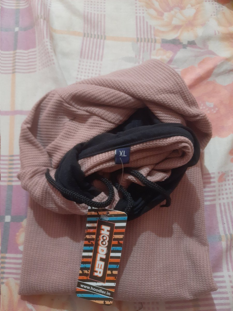 sagarpatilr384's tweet image. Hey @AJIOLife, amazing job! Ordered an L, got an XL — right before my party. No time to exchange, no backup, just your mess ruining my plan. Thanks for screwing up the one thing I needed. Your service is as useless as your size checks. Never ordering again. #AJIOFail