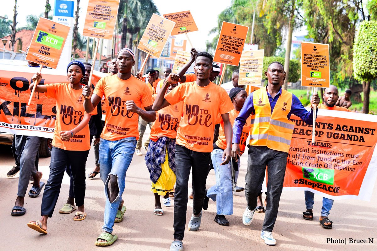 Africa Climate Corps (@afclimatecorps) on Twitter photo We strongly condemn the brutal arrest of climate activists from <a href="/Studenteacop/">Students Against Eacop Uganda🇺🇬</a> who peacefully marched to petition @KCBGroup against financing #EACOP. Uganda authorities, especially <a href="/PoliceUg/">Uganda Police Force</a>, must respect human rights. Peaceful protest is not a crime. #StopEACOP #JustTransition We strongly condemn the brutal arrest of climate activists from <a href="/Studenteacop/">Students Against Eacop Uganda🇺🇬</a> who peacefully marched to petition @KCBGroup against financing #EACOP. Uganda authorities, especially <a href="/PoliceUg/">Uganda Police Force</a>, must respect human rights. Peaceful protest is not a crime. #StopEACOP #JustTransition