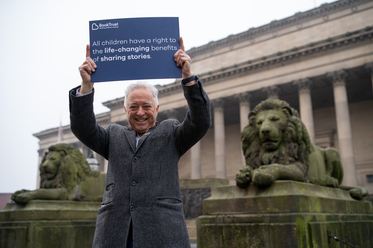 We interviewed <a href="/frankcottrell_b/">Frank Cottrell-Boyce</a> when he took on the role of Waterstones Children's Laureate; today he reveals the next steps in his plans for building a brighter future (with books of course) <a href="/Booktrust/">BookTrust</a> 
booksforkeeps.co.uk/article/frank-…