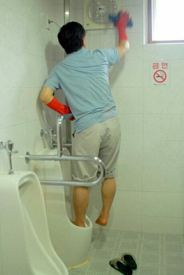 jiyoung_0512's tweet image. 어떤 트친님 말씀처럼
과거의 김문수가
현재의 김문수를 도와주는 것 같다.

누가 보든 안 보든 항상 진심으로 최선을 다하면 언젠가 복을 받는다고. 나쁘게 사는 사람은 벌을 받고, 착하게 사는 사람은 복을 받는 해피엔딩을 보고 싶다.

"착한 끝은 있었으면 좋겠다."